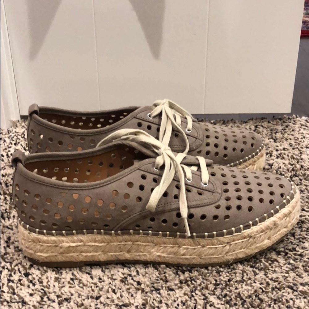 Indigo wedge shoes